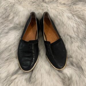 Frye Melanie Leather Slip On Flats 8  Comfy Chic